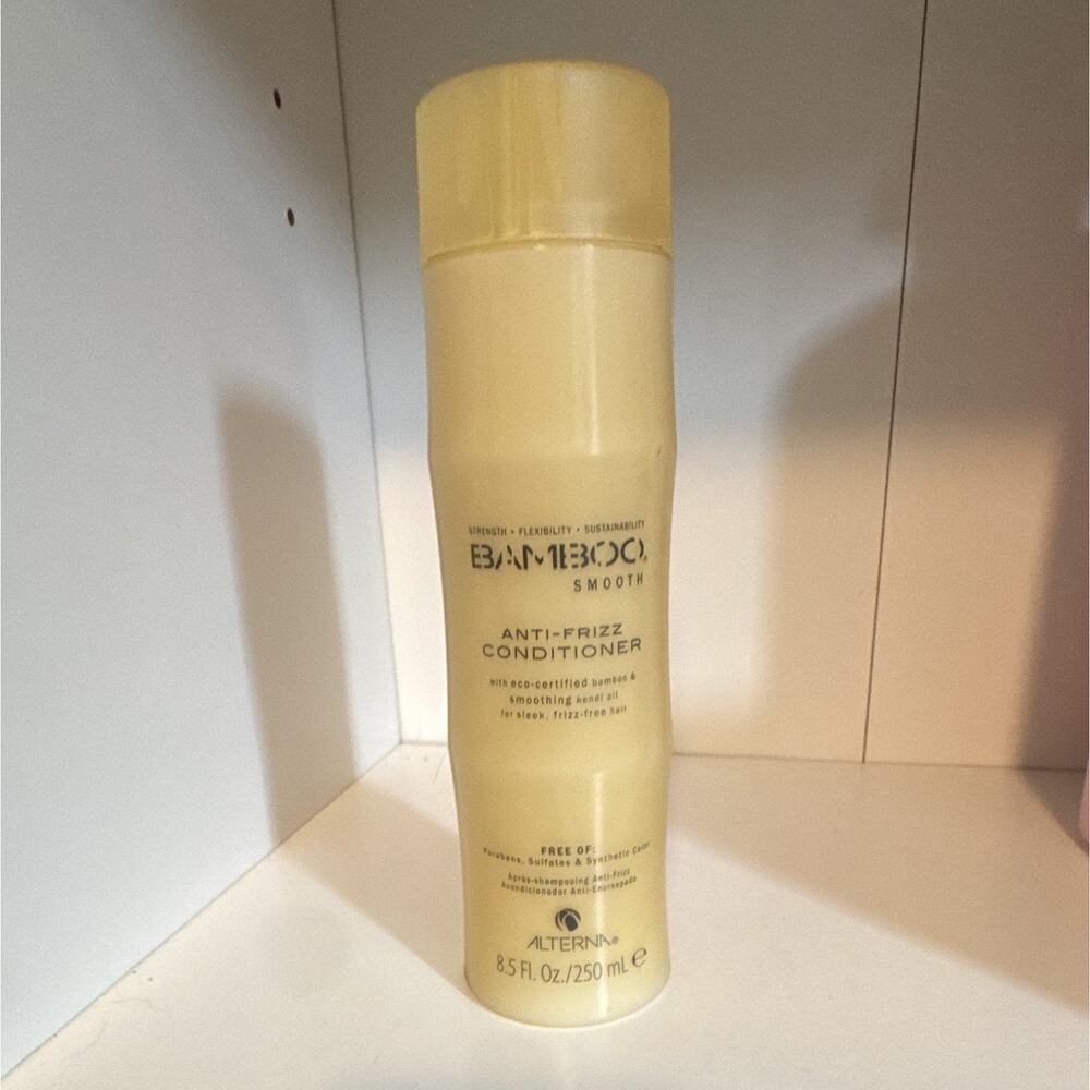 Alterna Bamboo Smooth Anti-Frizz Conditioner 8.5 fl oz / 250 mL